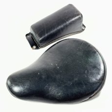 画像2: -＊Mint Condition＊-　 ⚡️Genuine Bates⚡️  1960's Solo Seat & Pillion Pad (2)