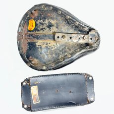 画像8: -＊Mint Condition＊-　 ⚡️Genuine Bates⚡️  1960's Solo Seat & Pillion Pad (8)