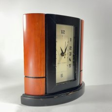 画像2: ★Seth Thomas★   1980's “Art-Deco” Wood Table/Desk Clock (2)