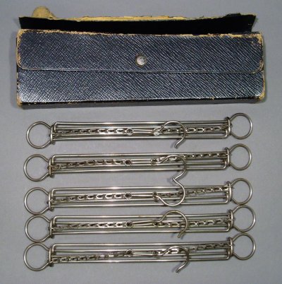 画像2: 1900-20's "Traveling" Metal Shirts 5 Hangers w/ BOX