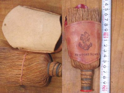 画像2: 1940's "U.S.N" Small Whisk Broom 