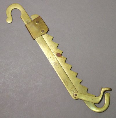画像1: Early-1900's "Oddball" Solid Brass Adjustable Hook
