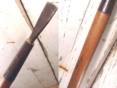 画像2: Illinois Central Railroad “I.C.R.R” Long Broom w/ Scraper