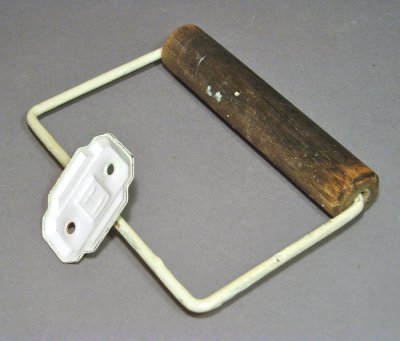 画像1: 1940-50's Country "Rustic" Toilet Paper Holder