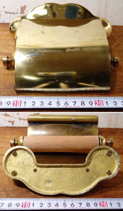 画像1:  1910-1920's "Cast Brass" Toilet Paper Holder