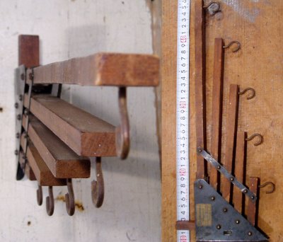 画像2: 1920-30's "Holds more Hanger" Wood＆STEEL Folding Hanger