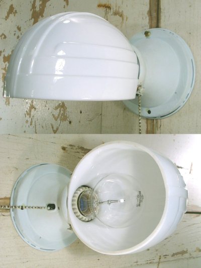 画像2: 1940's DECO "Pastel Color" Milk Glass Bathroom Lamp