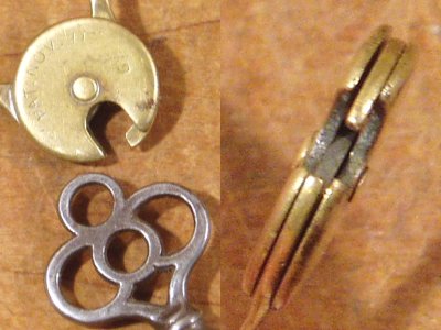 画像2:  Pat.1879 Brass "Rotating" Key Ring w/3 Skeleton Keys