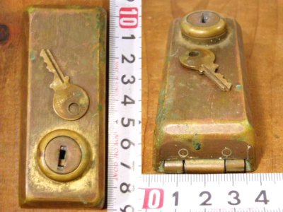 画像1: 1950-60's Solid Brass "Locking" Switch Cover 