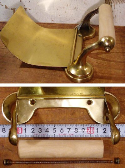 画像2:  1910-1920's "Cast Brass" Toilet Paper Holder