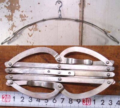 画像1: 1920-30's "Accordion" Steel Folding Hanger w/Leather Case