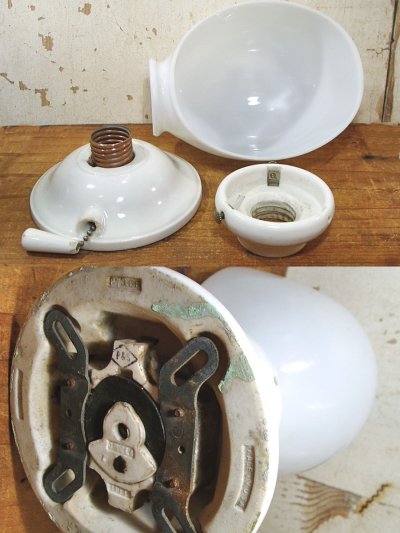 画像3: 1940's DECO "Porcelain＆Milk Glass" Bathroom Lamp