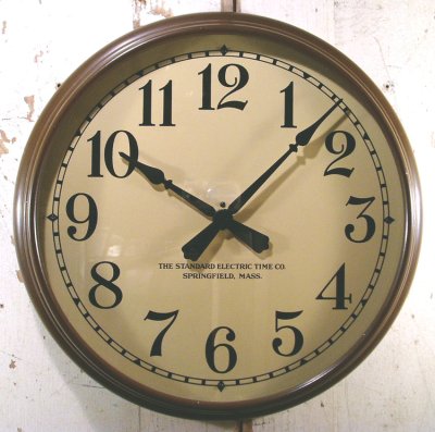 画像1: 1930's "BROWN" Aluminium Wall Clock