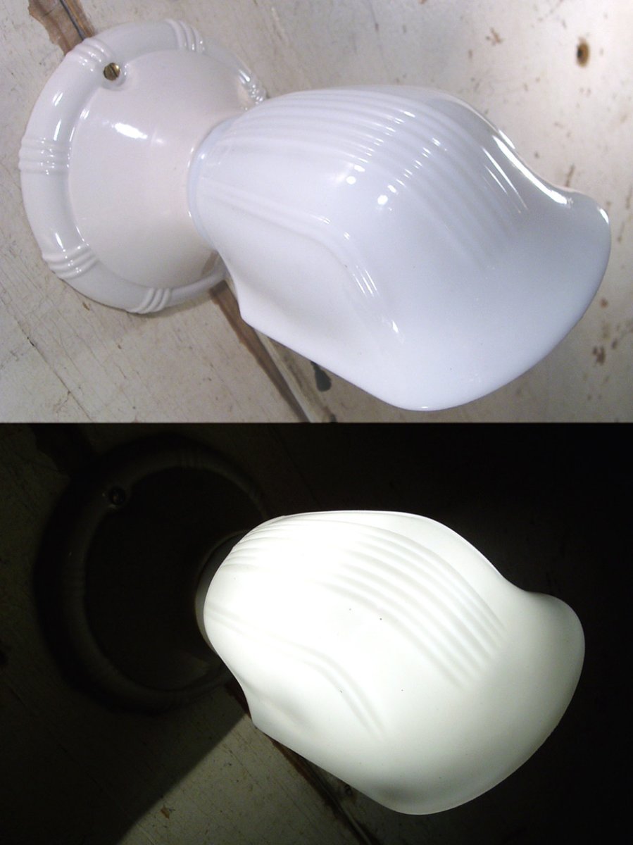 画像1: 1930-40's DECO "Ceramic＆Milk Glass" Bathroom Lamp (1)