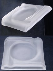 画像1: 1930's Art Deco "FROSTED" Glass Ashtray /  Jewelry Tray (1)