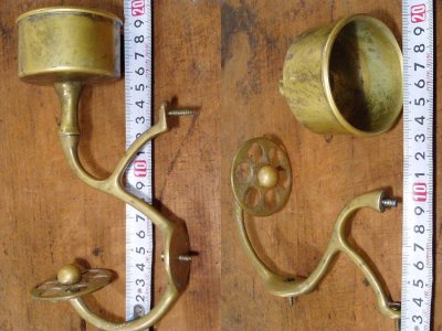 画像2: 1910-20's Cast Brass "Toothbrush＆Cup" Holder