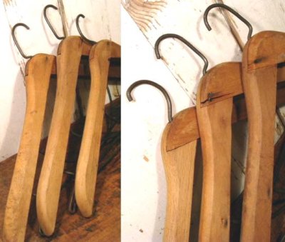 画像2: 3本set 1900-20's "Steel Wire Lock" Early Wood Hanger