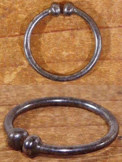 画像1: Early 1900's "Oddball" Key Ring