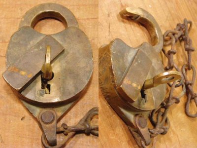 画像1: 1870-1890's N.Y Antique Cast Brass Padlock