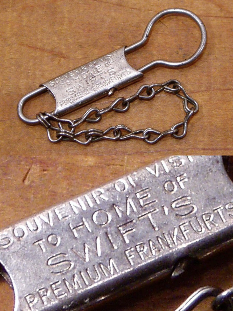 画像1: 1934 "Swift's Frankfurts"Advertising Key Ring W/Chain (1)