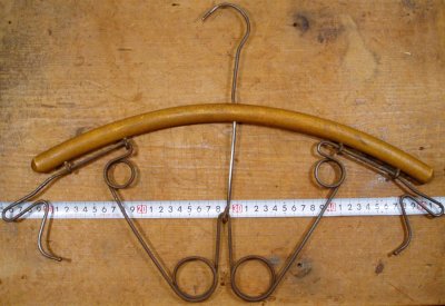 画像2:  1900-20's Wood "Wire Action" Hanger