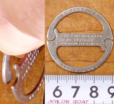 画像1:  "Advertising" Old Steel Key Ring
