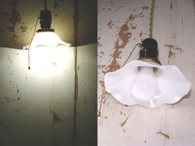 画像2: 1930-1950's  "Ruffled Milk Glass" Pendant Lamp