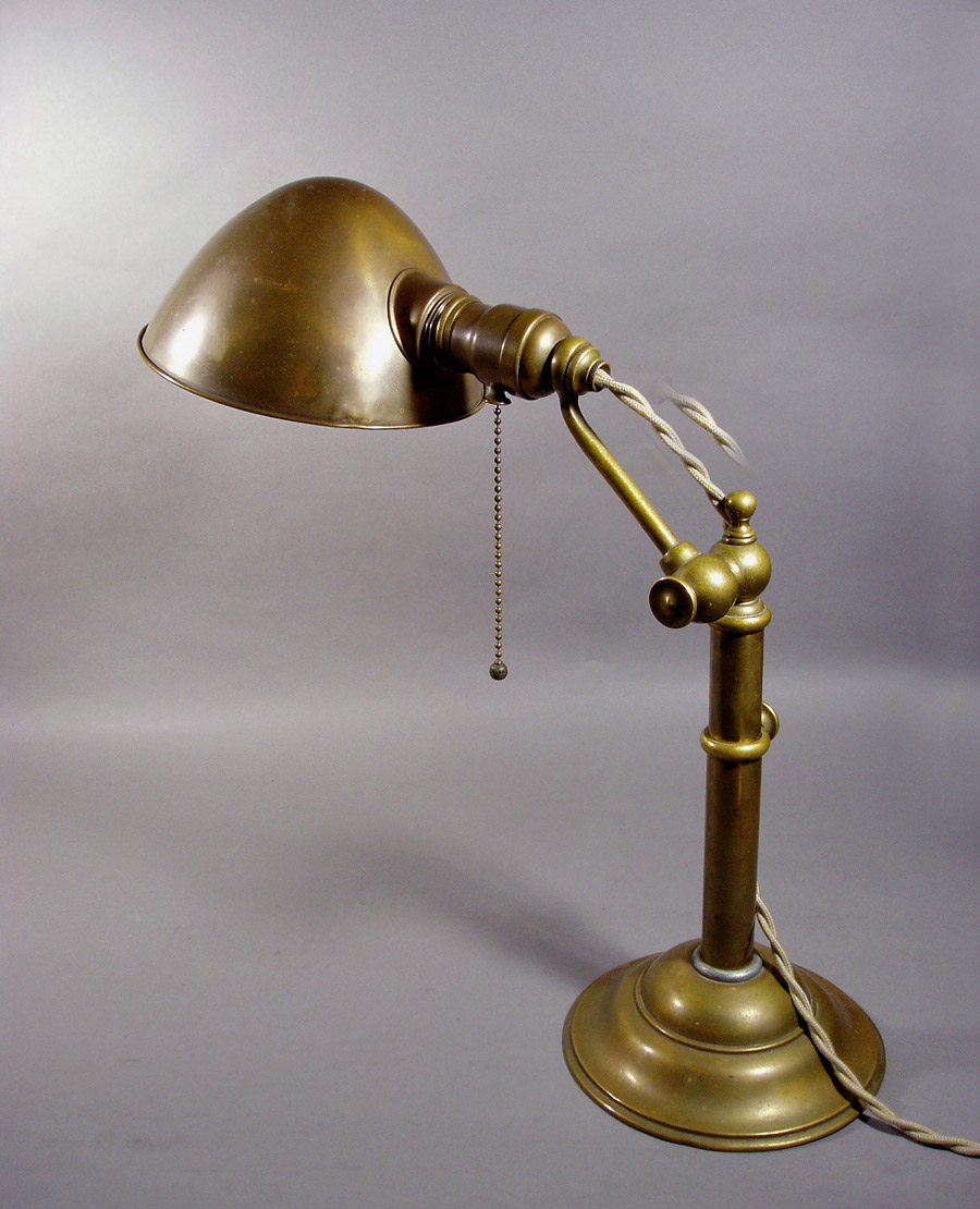 画像1: 1920's "BRADLEY＆HUBBARD MFG CO." Brass Desk Lamp (1)