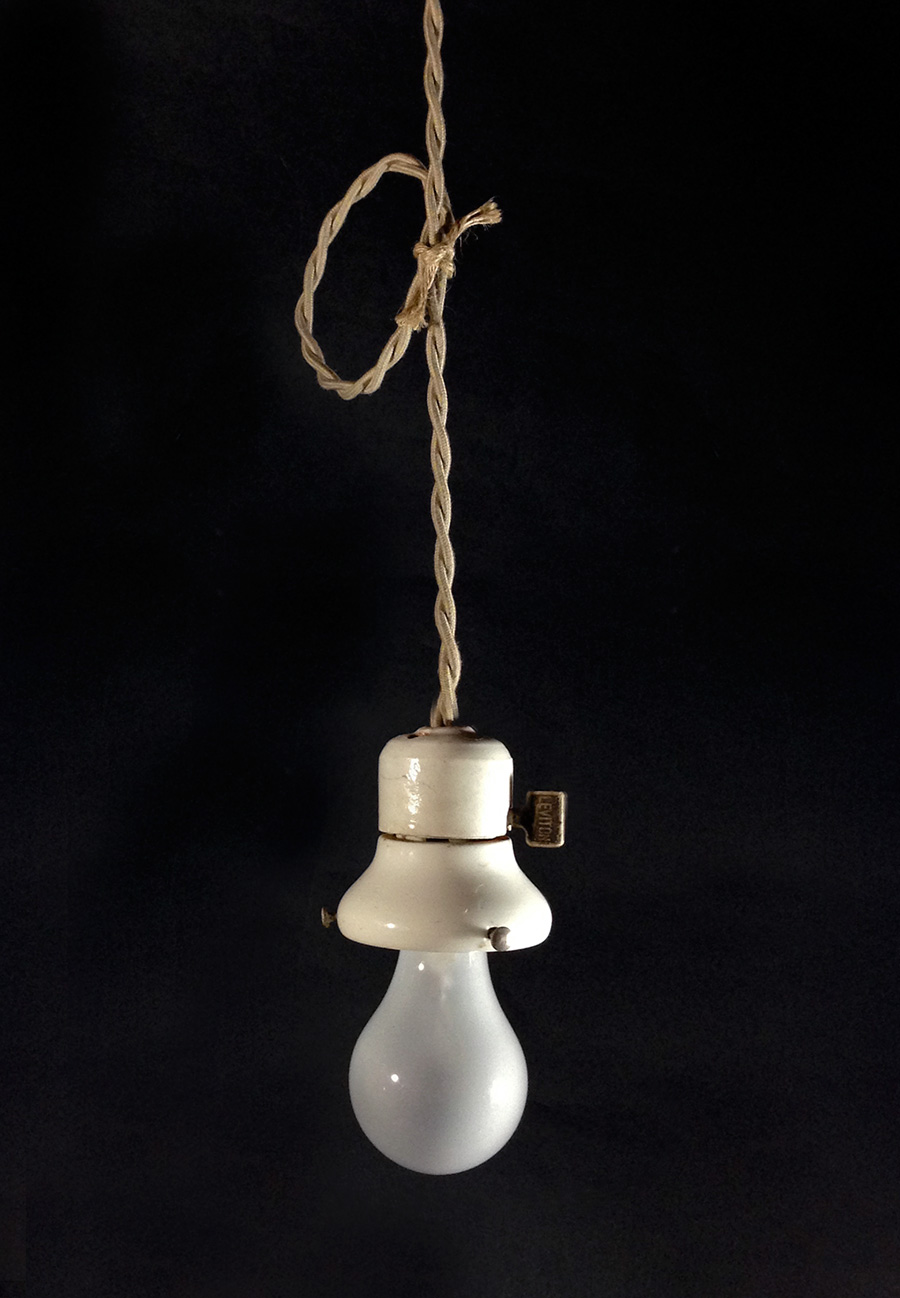 画像1:  1910-20's "Porcelain Socket" Pendant Lamp (1)
