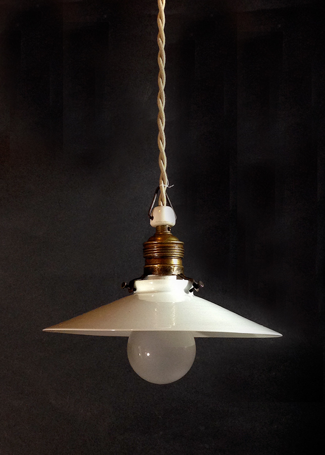 画像1: German-Deco "Milk Glass" Pendant Lamp (1)