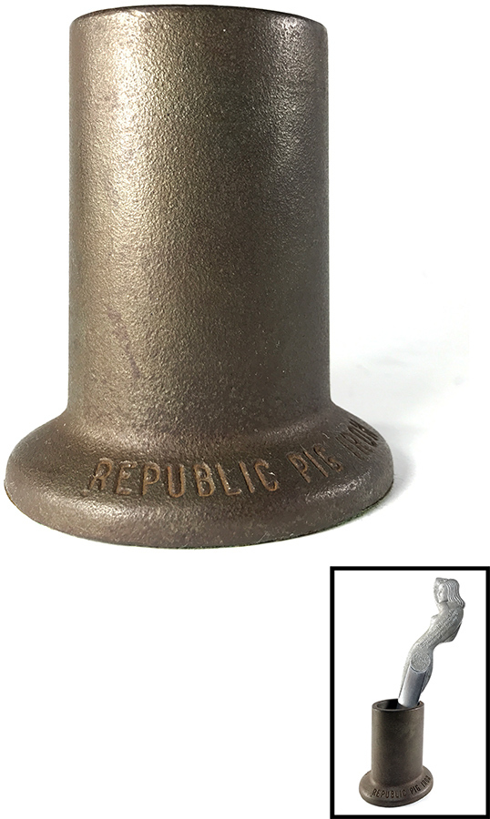 画像1: Early 1900's "Republic Pig Iron" Pen Stand (1)