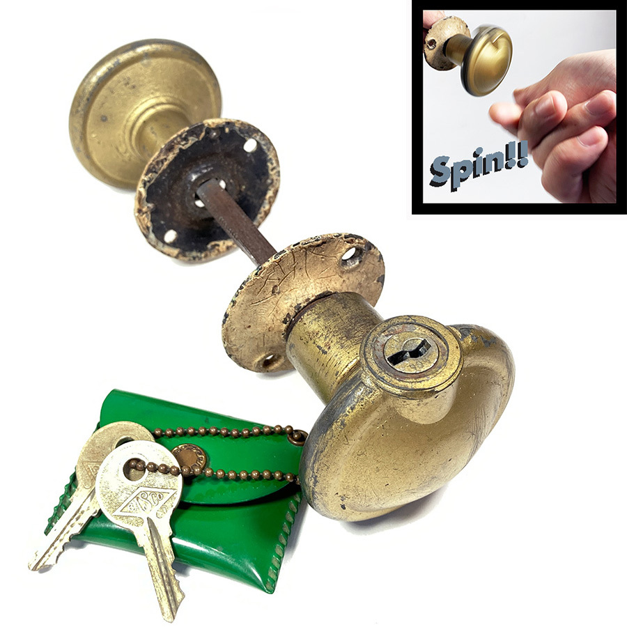 画像1: ★ Spin-Lock !! ★　 1910-30's "Oddball" Door Knob  (1)
