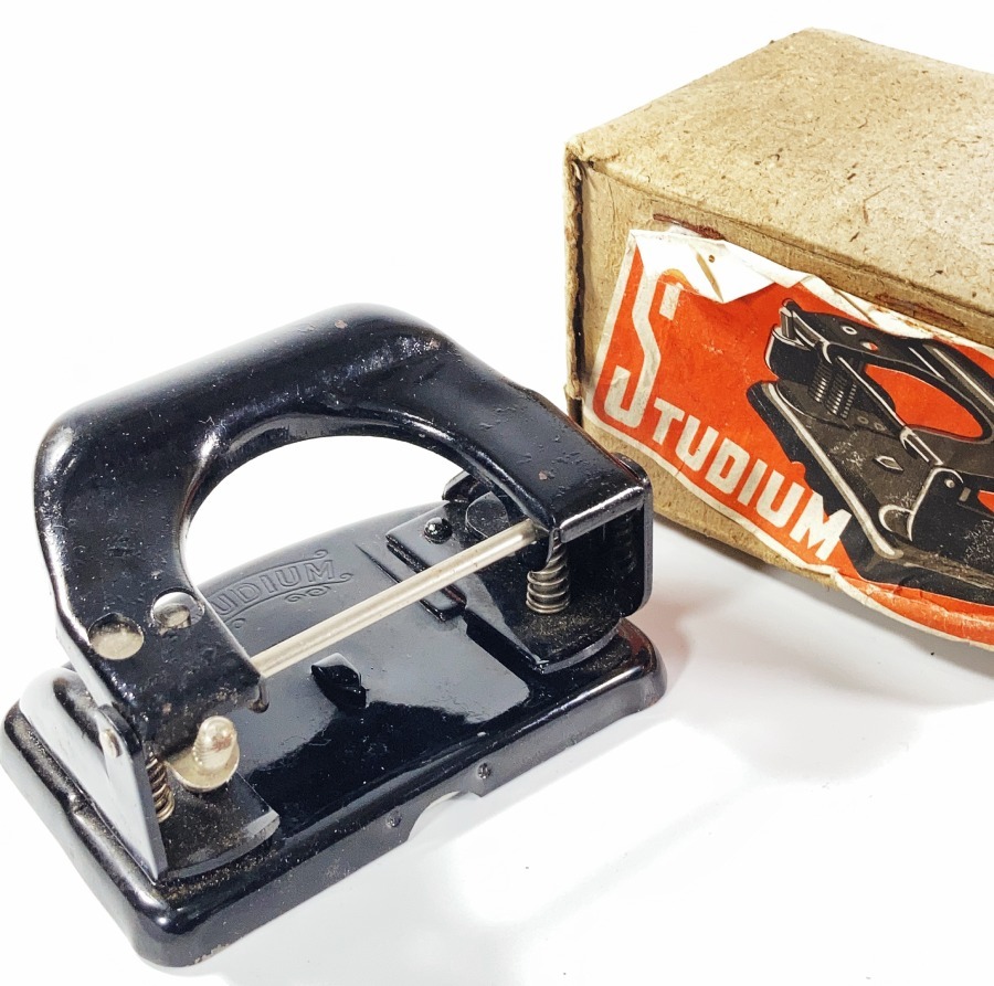 画像1: 1930's “Adjustable” 3-HOLE Paper Punch  【Dead-Stock】 (1)