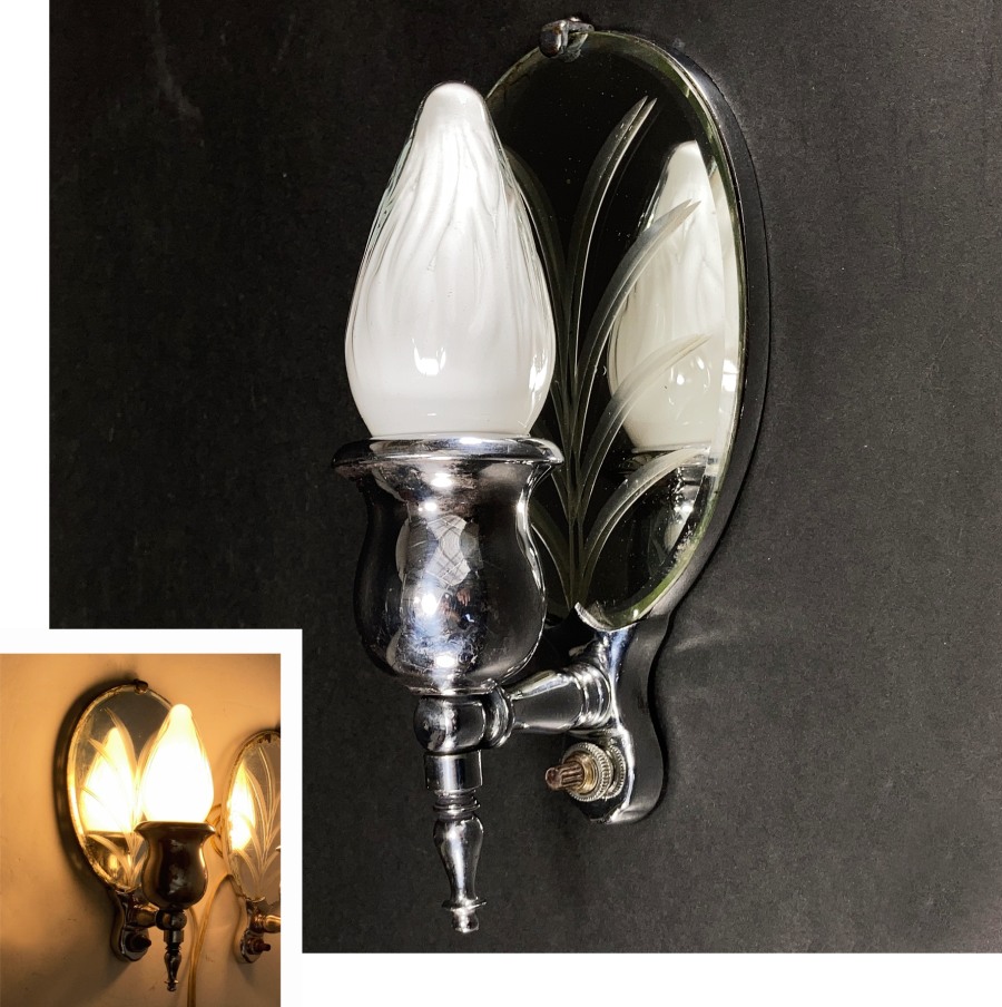 画像1: 1930's Nickel Plated Cast Brass  "Mirror" Candle Lamp【Art Deco】 (1)
