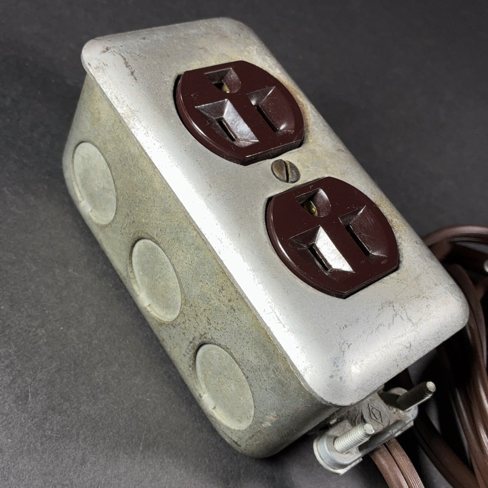 画像3: 1950-60's "Extension Cord" Steel 2-Outlet (3)