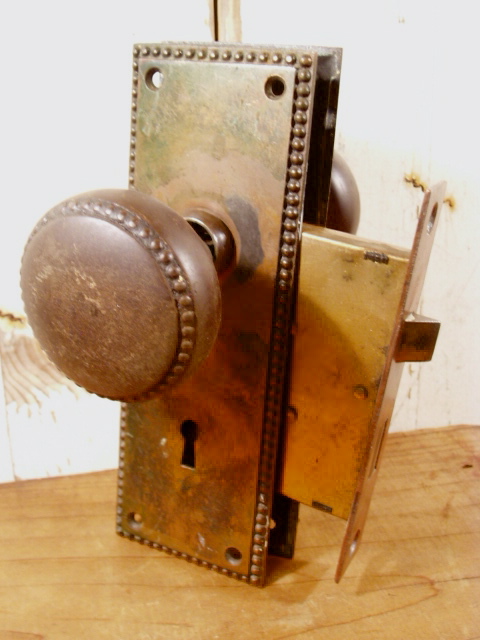 画像1: 1900'-10's Antique "Cast Iron" Doorknob (1)