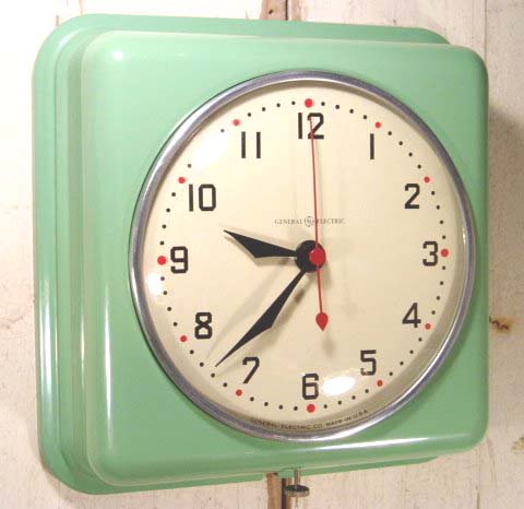 画像1: 40's G.E. "Mint Green" Antique Kitchen Clock (1)